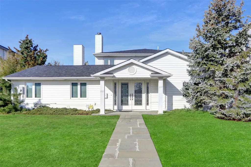71 Leewater Avenue Massapequa NY 11758
