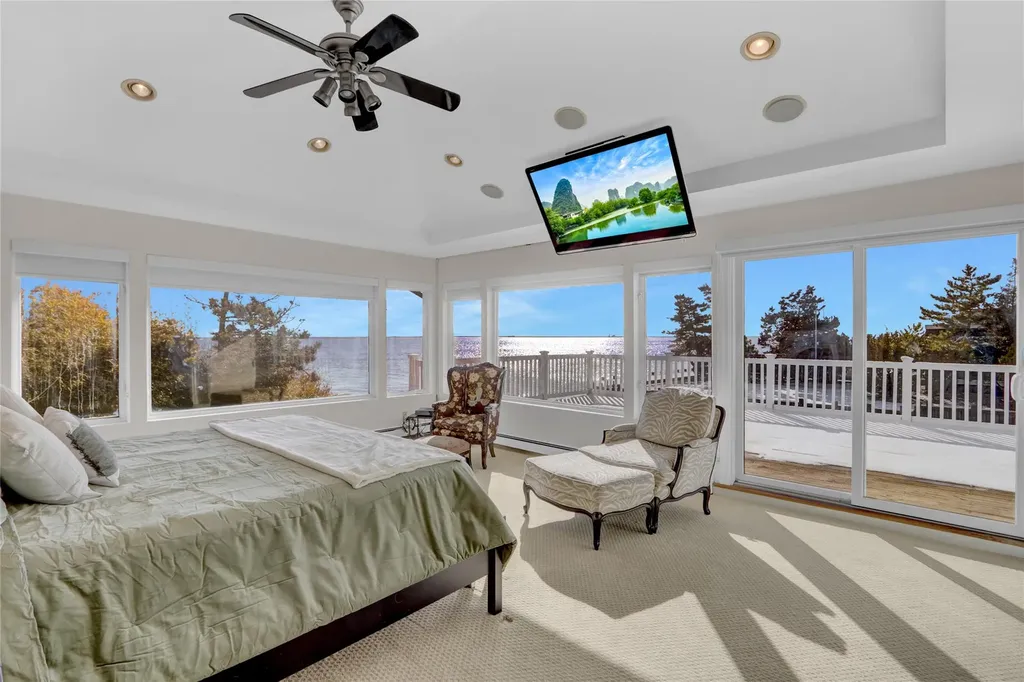 71 Leewater Avenue Massapequa NY 11758