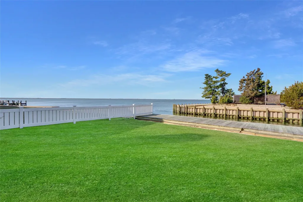 71 Leewater Avenue Massapequa NY 11758