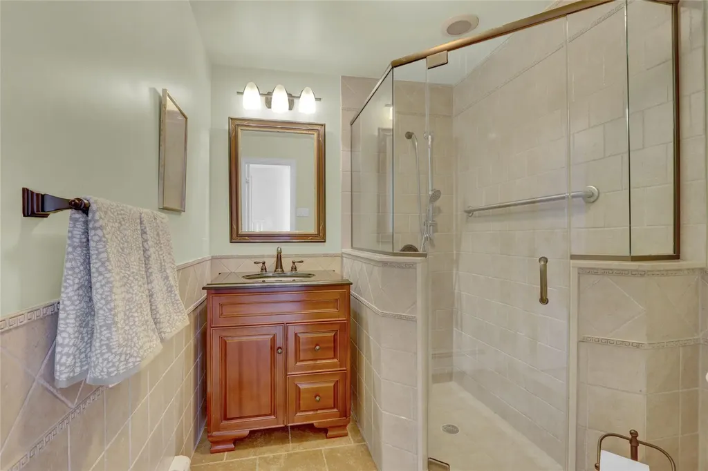 71 Leewater Avenue Massapequa NY 11758