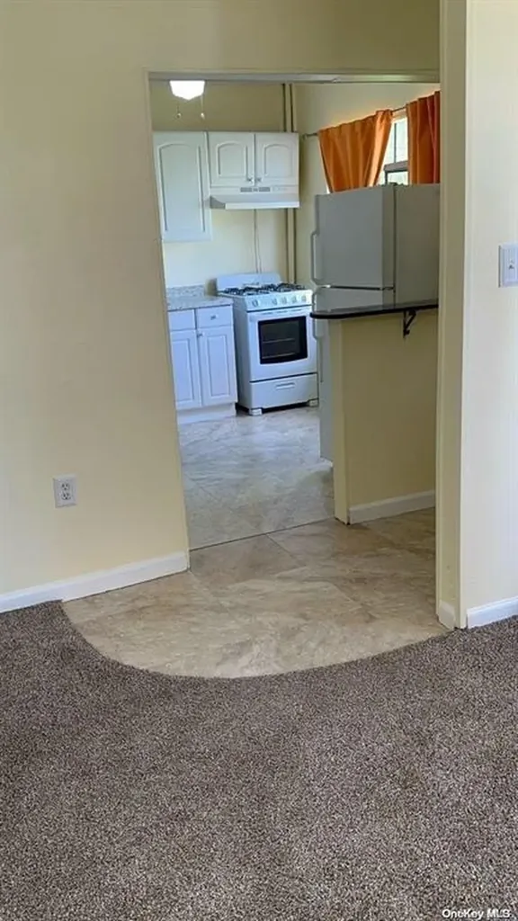 66 Gordon Avenue West Babylon NY 11704
