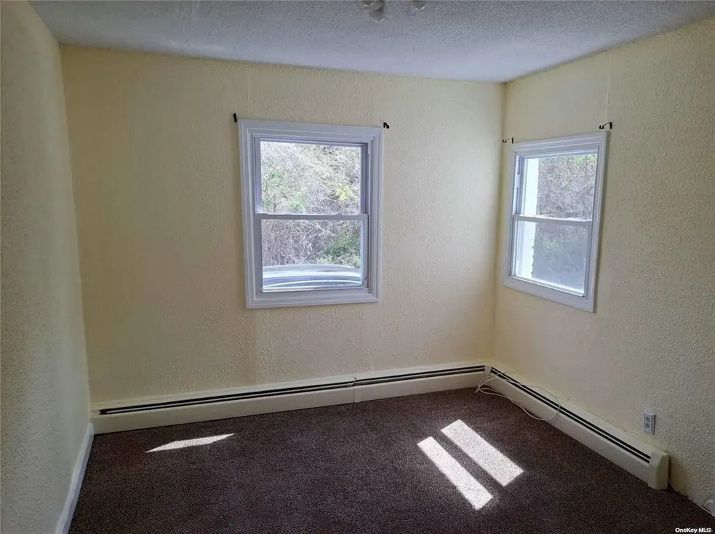 66 Gordon Avenue West Babylon NY 11704