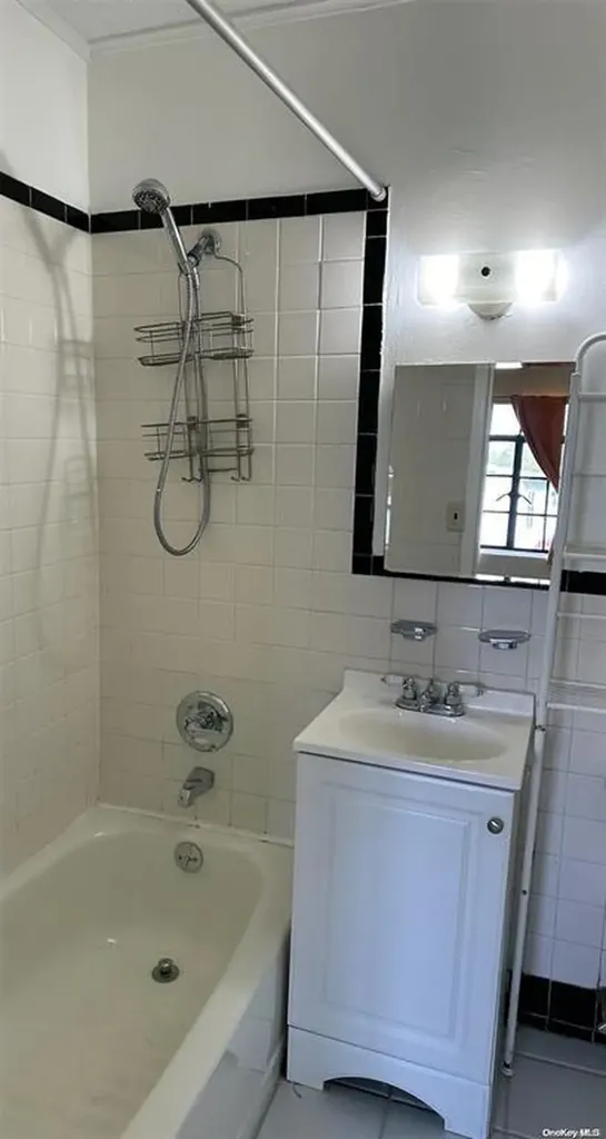 66 Gordon Avenue West Babylon NY 11704