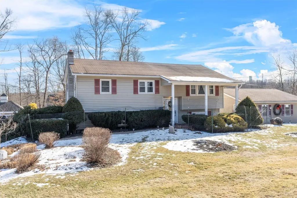 507 County Route 50 New Hampton NY 10958