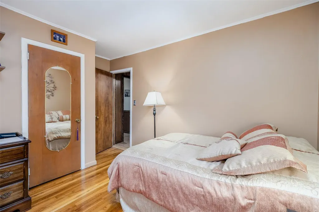 498 Kime Avenue West Islip NY 11795