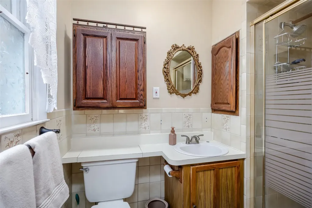 498 Kime Avenue West Islip NY 11795
