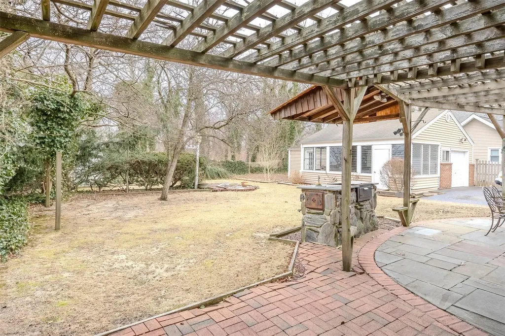 498 Kime Avenue West Islip NY 11795