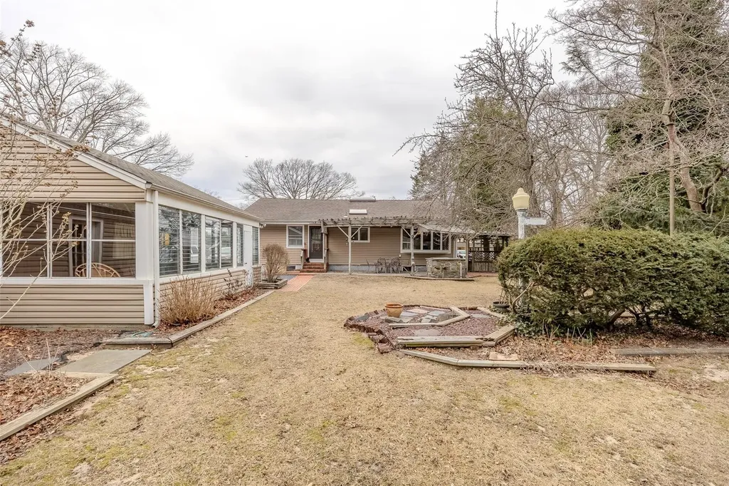 498 Kime Avenue West Islip NY 11795