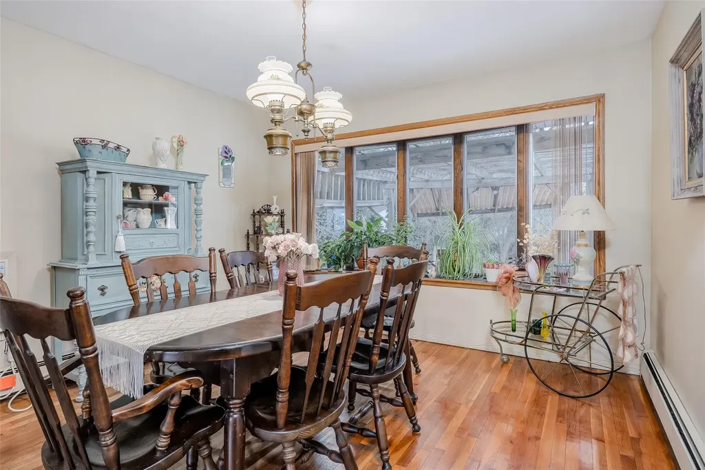 498 Kime Avenue West Islip NY 11795