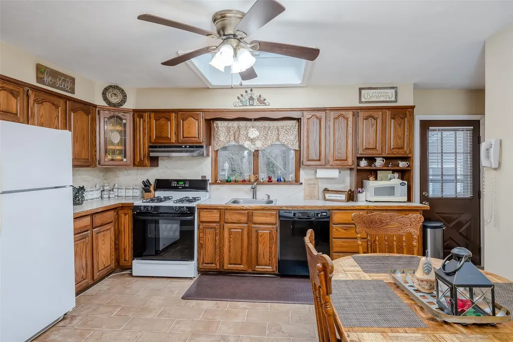 498 Kime Avenue West Islip NY 11795