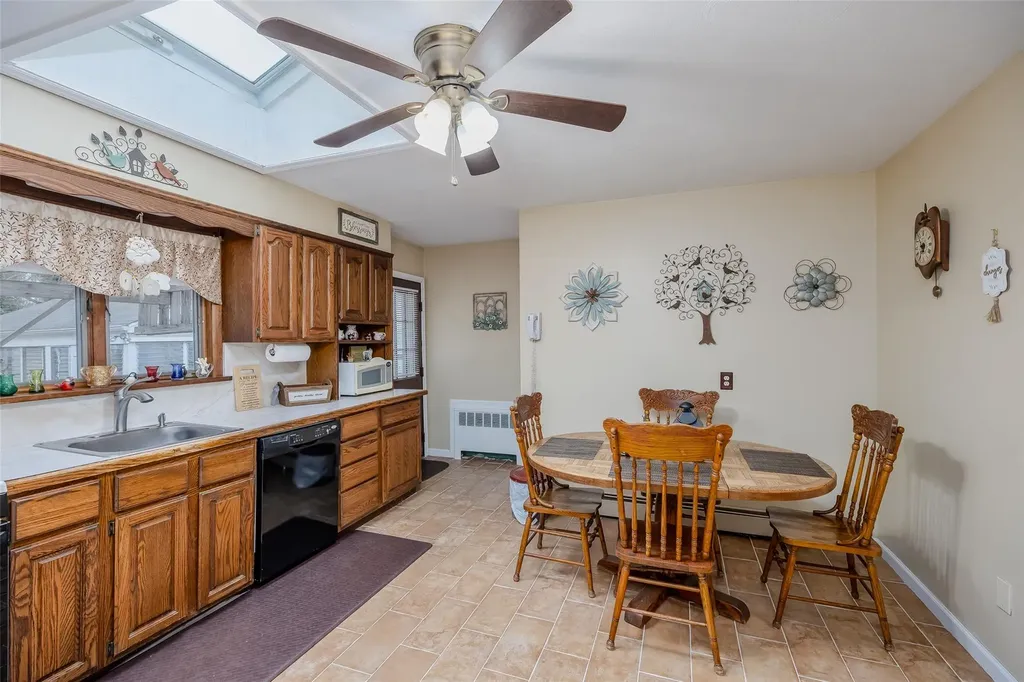 498 Kime Avenue West Islip NY 11795