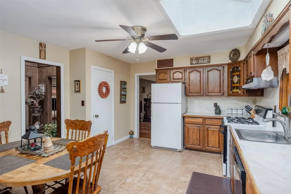 498 Kime Avenue West Islip NY 11795