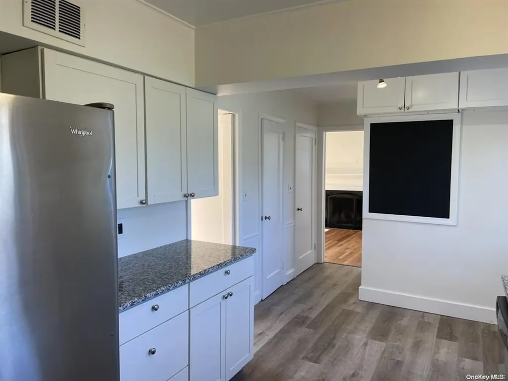 1 The Beachway Manhasset NY 11030