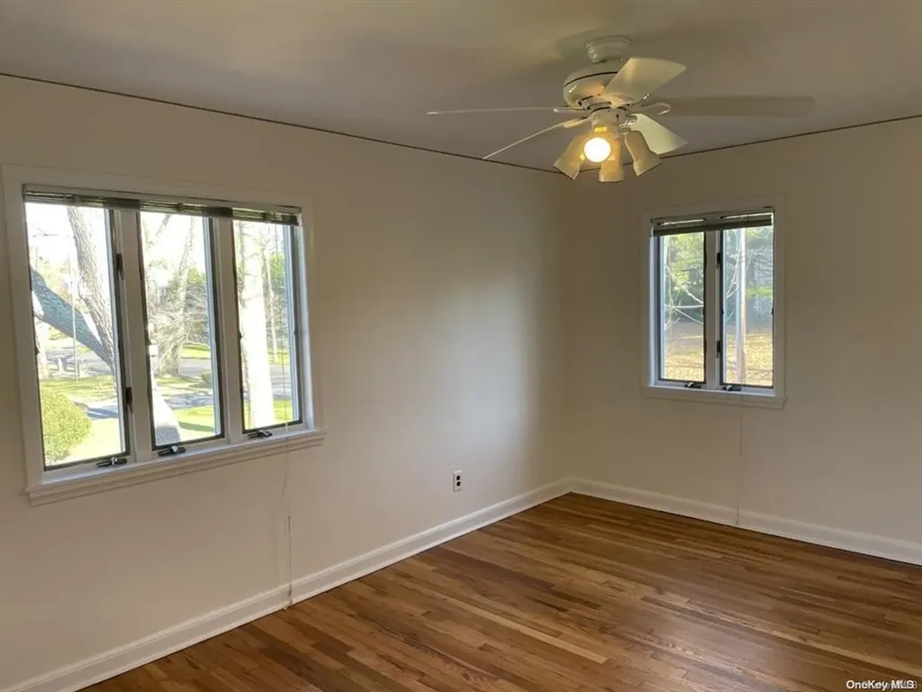 1 The Beachway Manhasset NY 11030