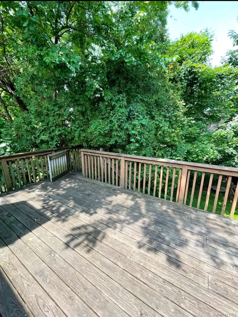 2410 Boston Post Road Larchmont NY 10538