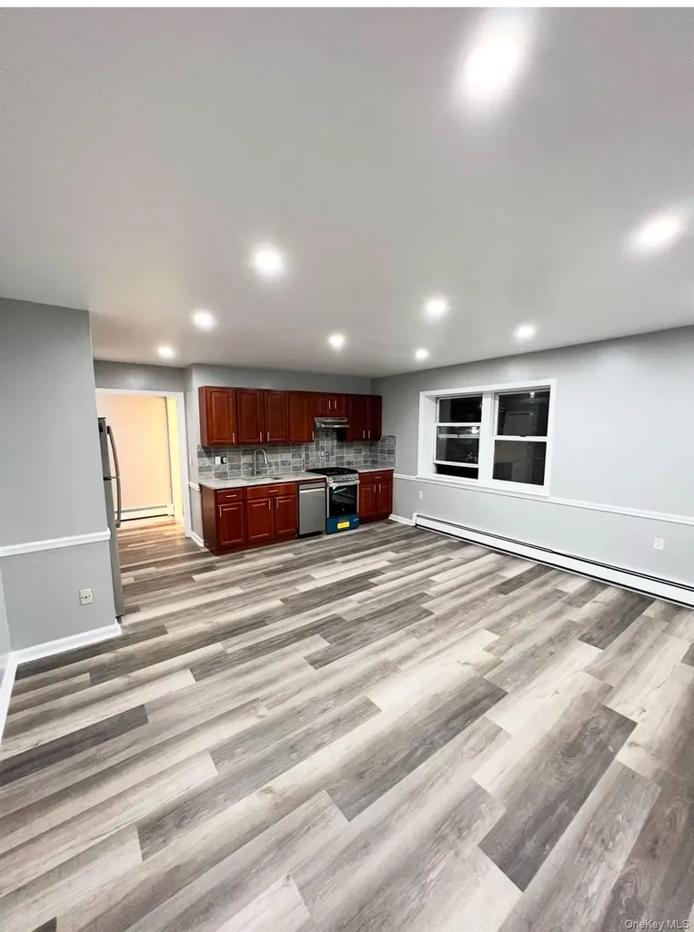 2410 Boston Post Road Larchmont NY 10538