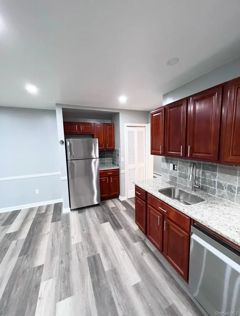 2410 Boston Post Road Larchmont NY 10538