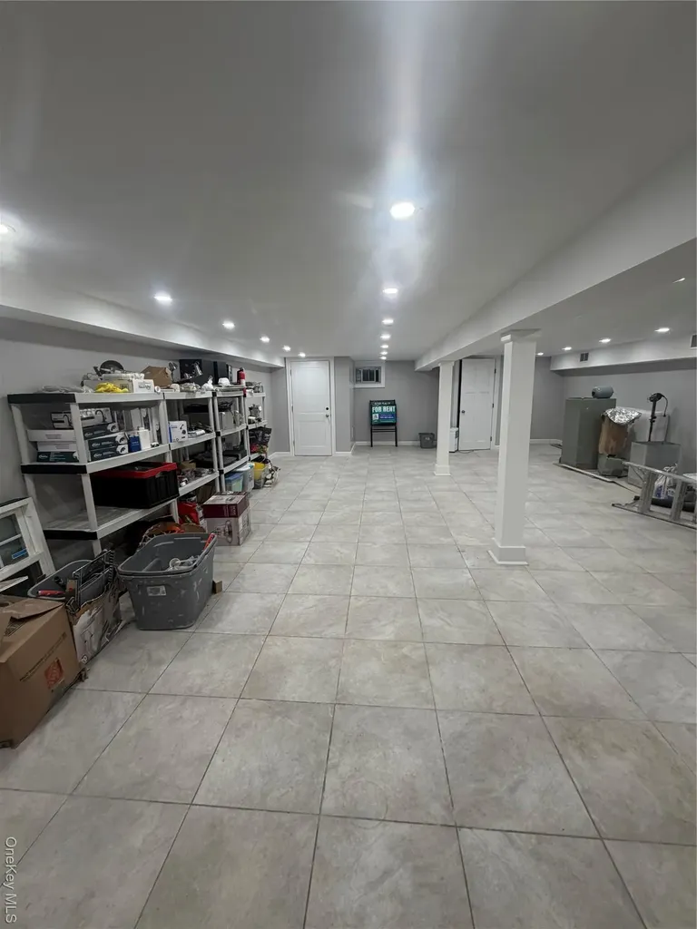 2410 Boston Post Road Larchmont NY 10538