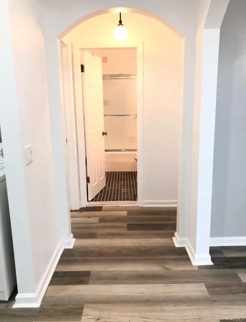 2410 Boston Post Road Larchmont NY 10538
