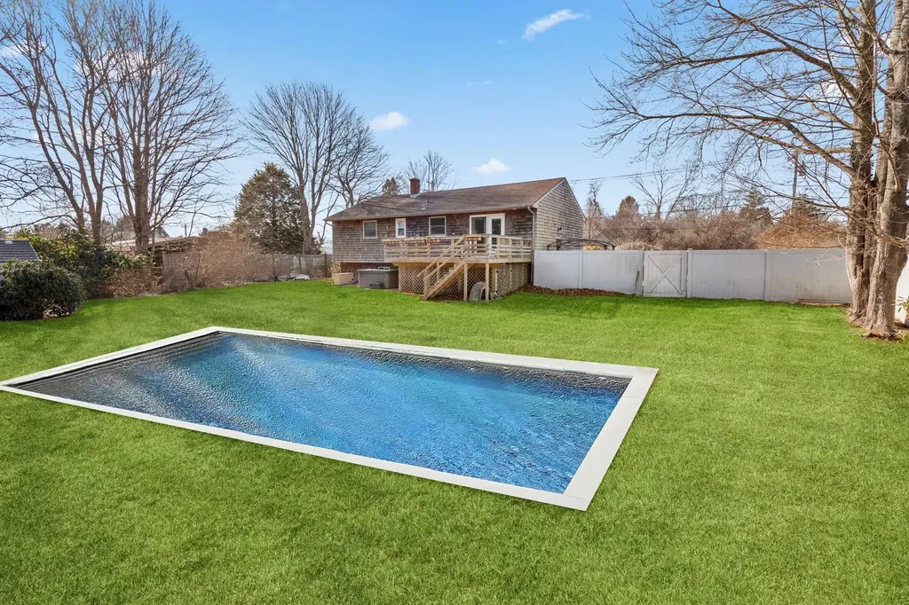 157 Greenwich Street East Hampton NY 11954