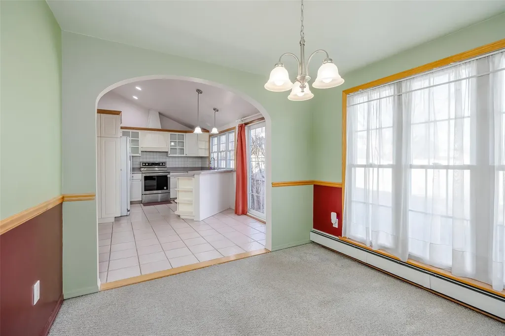 27 Tupper Avenue Medford NY 11763
