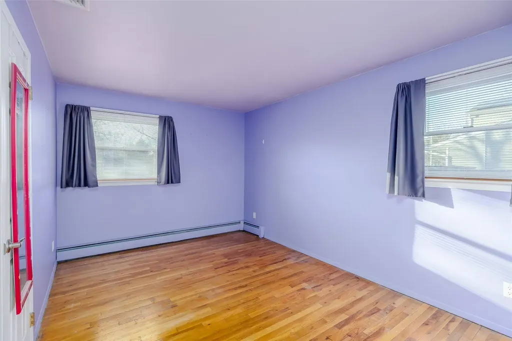 27 Tupper Avenue Medford NY 11763
