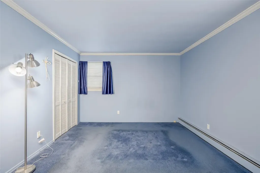 27 Tupper Avenue Medford NY 11763