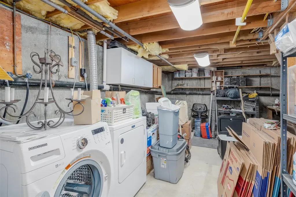 27 Tupper Avenue Medford NY 11763