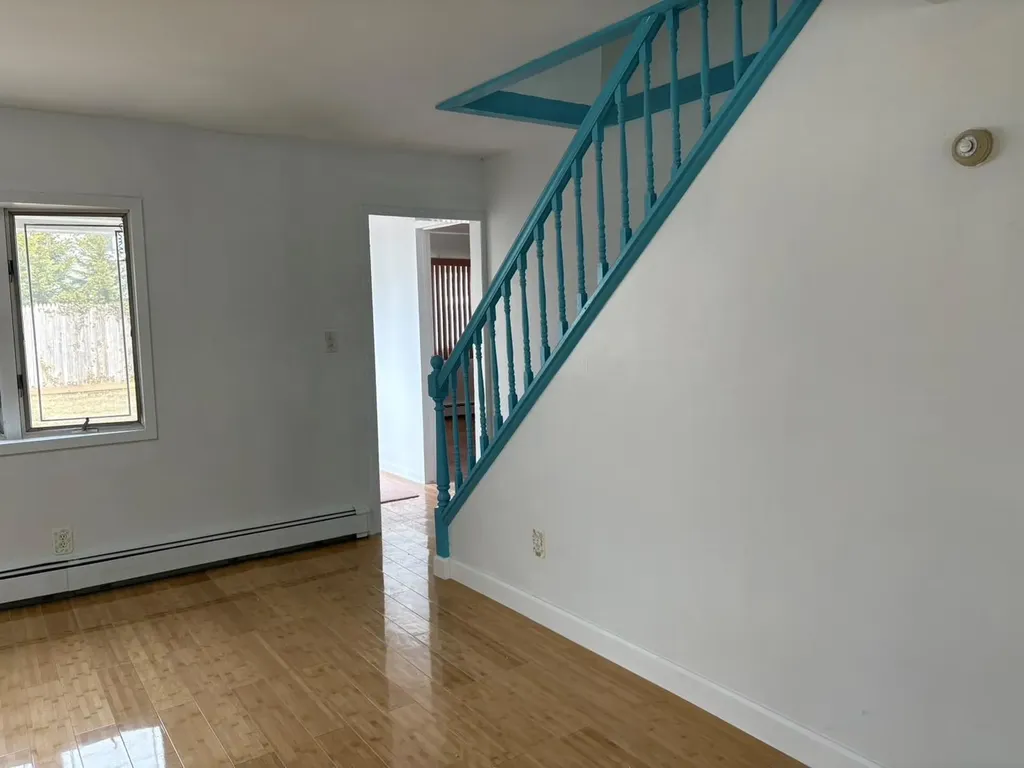 82 Lantern Road Hicksville NY 11801