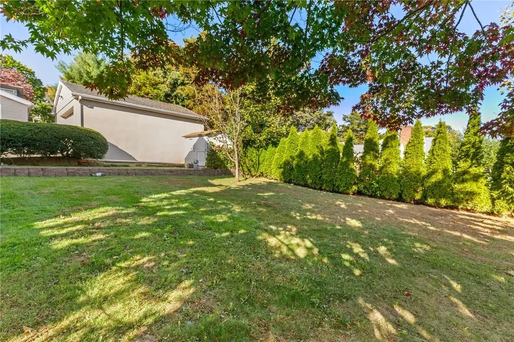 16 Parkview Court White Plains NY 10603