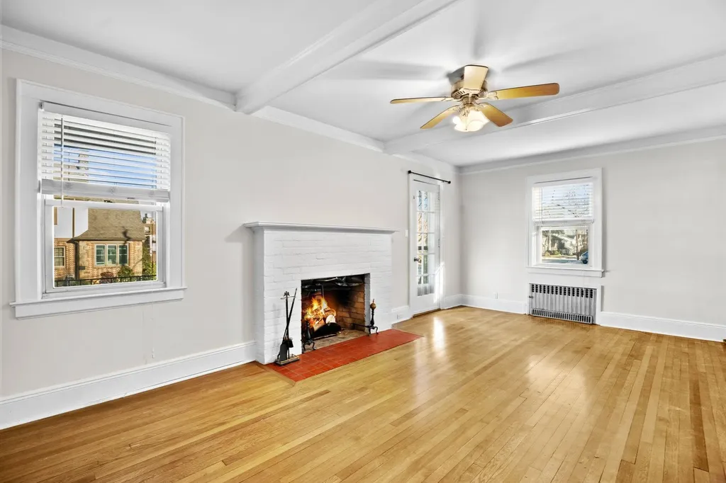 16 Parkview Court White Plains NY 10603