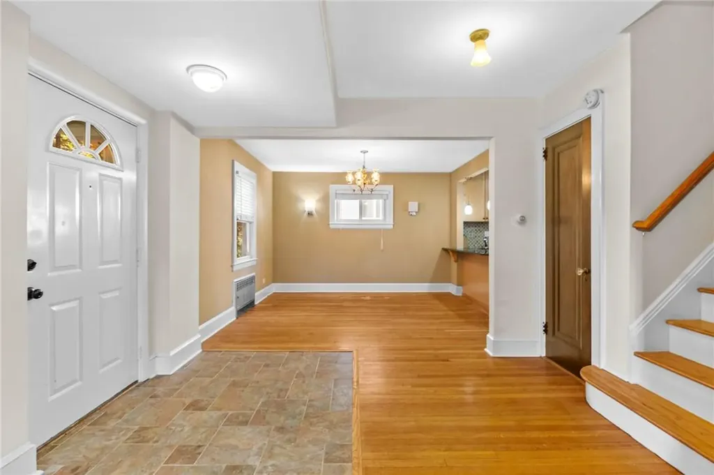16 Parkview Court White Plains NY 10603