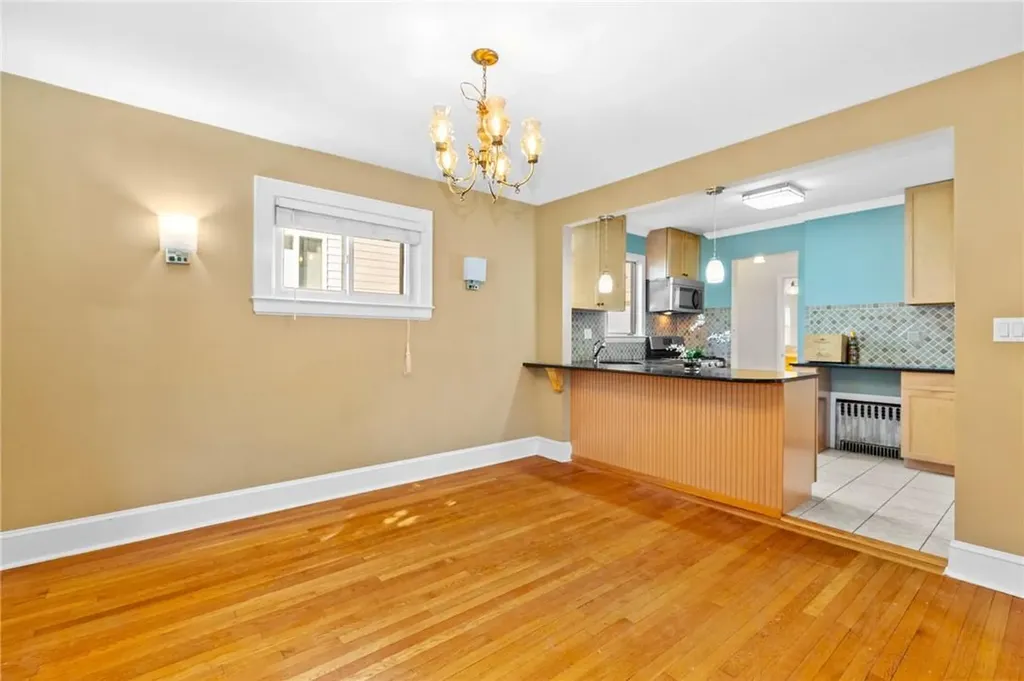 16 Parkview Court White Plains NY 10603