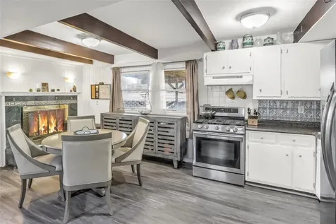 325 Old Town Road East Setauket NY 11733