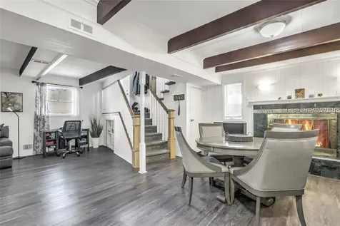 325 Old Town Road East Setauket NY 11733