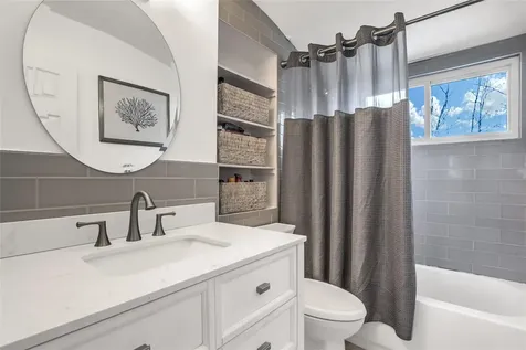 325 Old Town Road East Setauket NY 11733