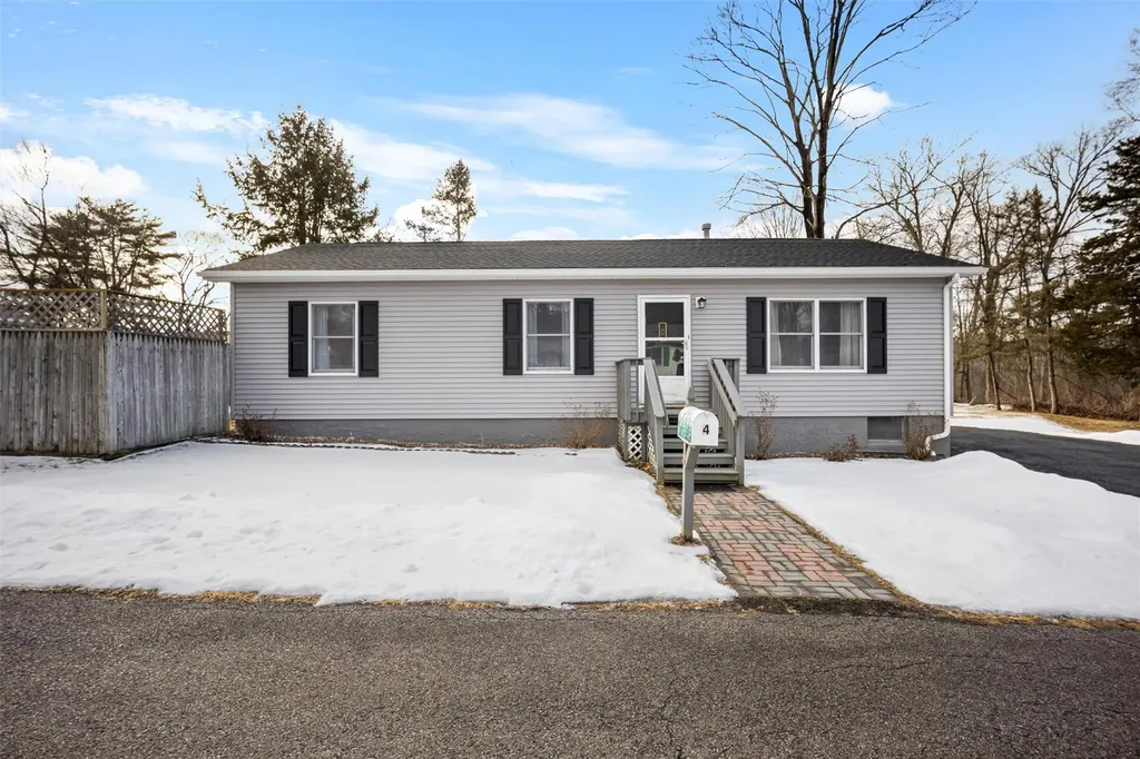 4 Hennessey Place Poughkeepsie NY 12601