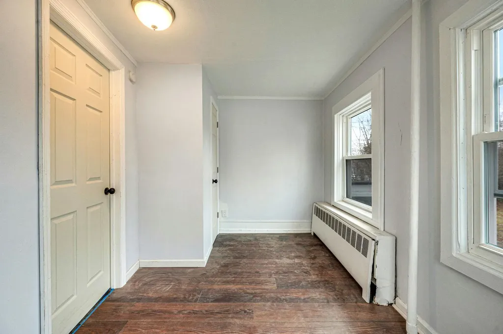 27 Mapleton Avenue Farmingville NY 11738