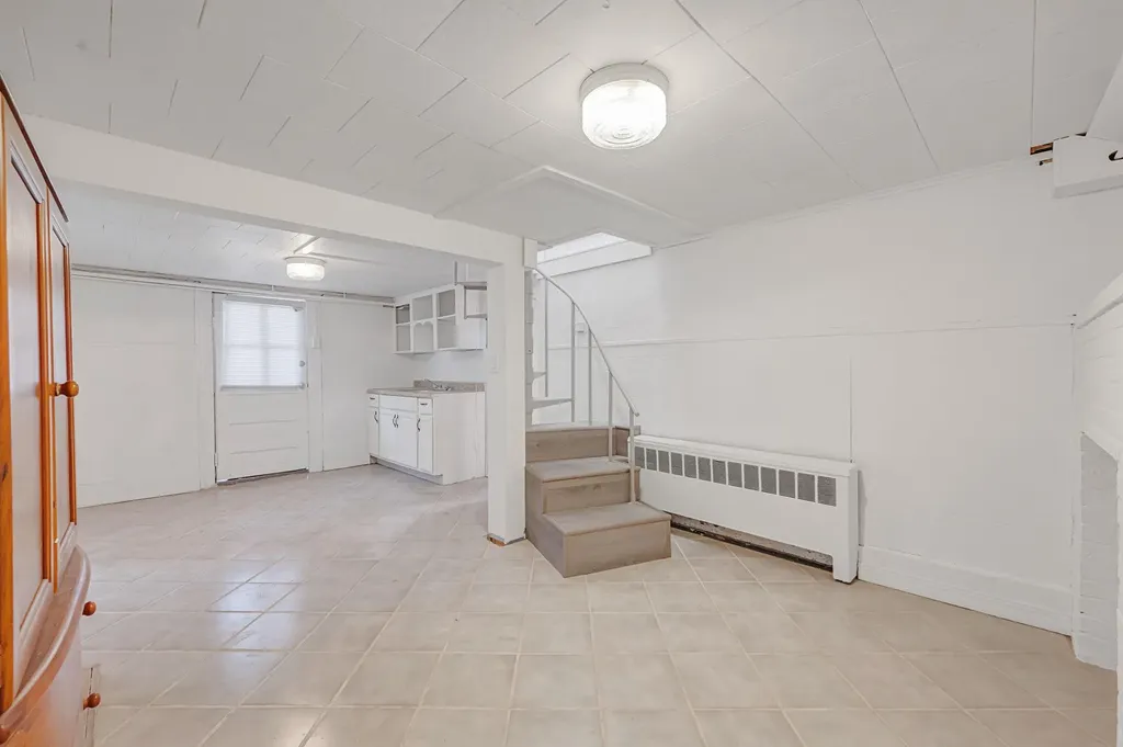 27 Mapleton Avenue Farmingville NY 11738
