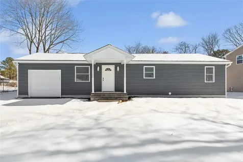 649 Bourdois Avenue Bellport NY 11713