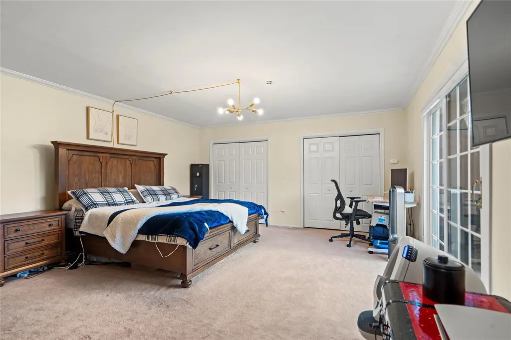 16 Laudaten Way Warwick NY 10990