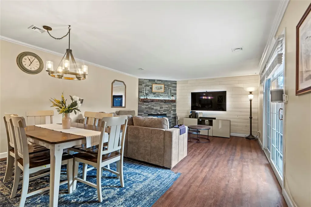 16 Laudaten Way Warwick NY 10990