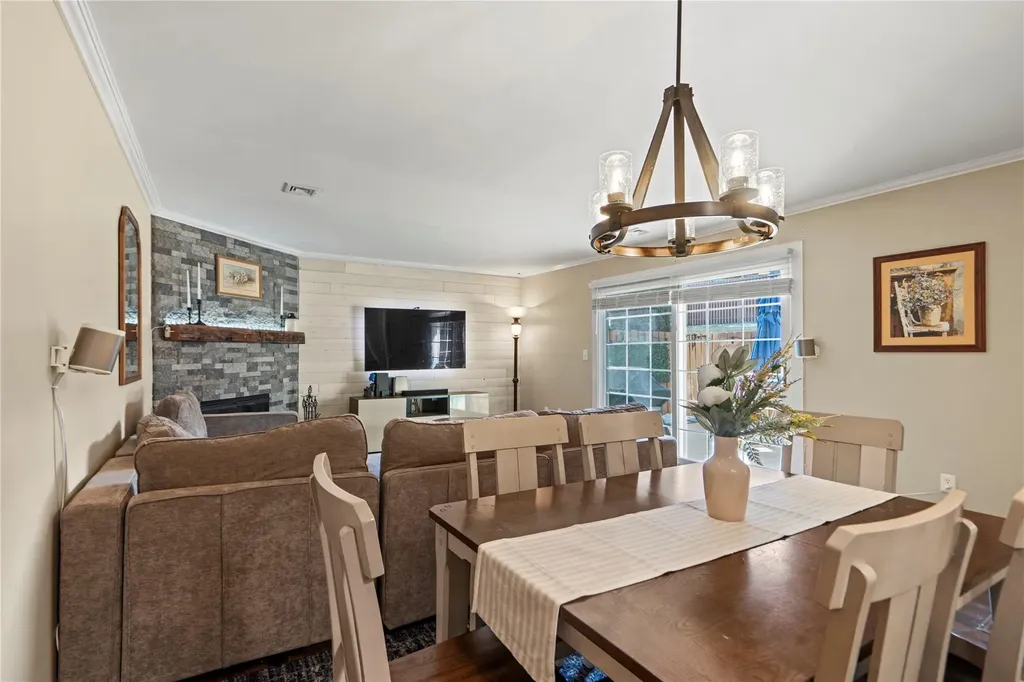 16 Laudaten Way Warwick NY 10990