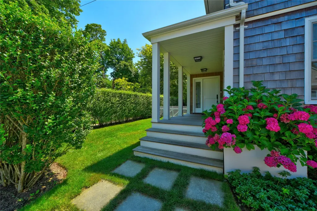 51 Sherrill Road East Hampton NY 11937