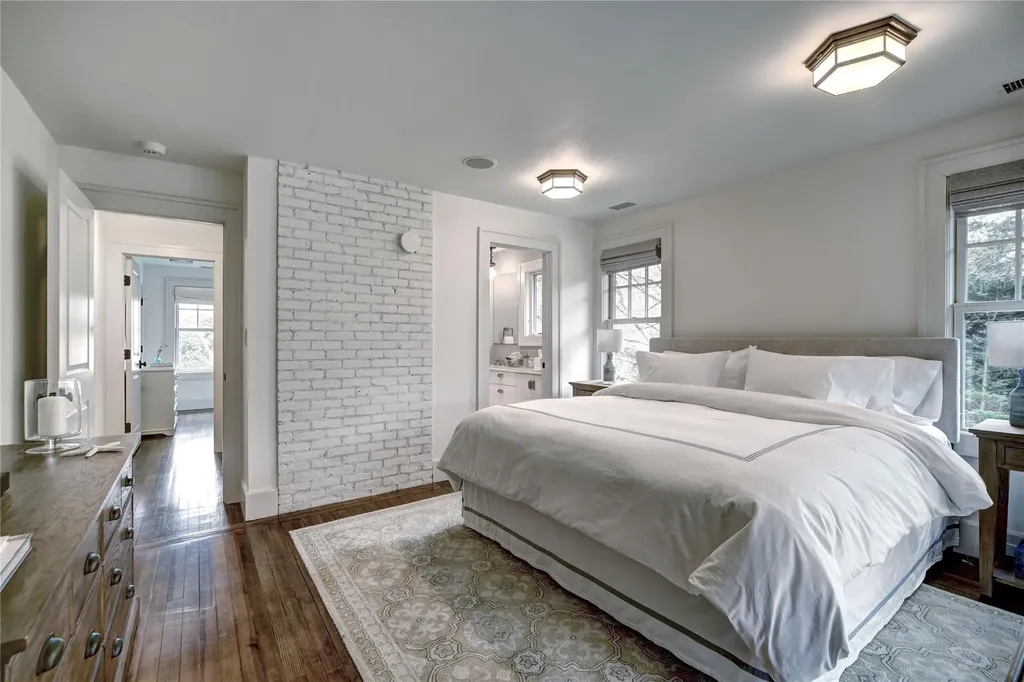51 Sherrill Road East Hampton NY 11937