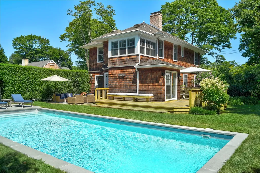 51 Sherrill Road East Hampton NY 11937