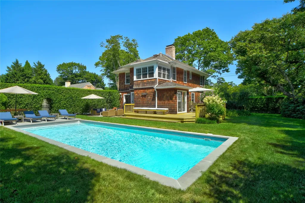 51 Sherrill Road East Hampton NY 11937