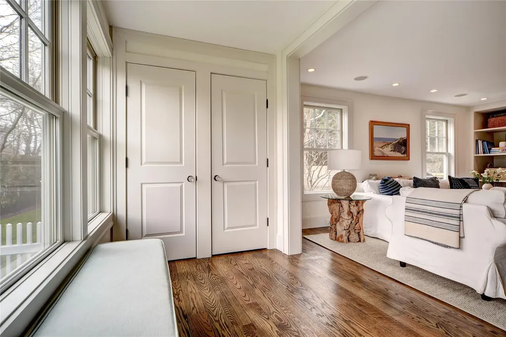 51 Sherrill Road East Hampton NY 11937