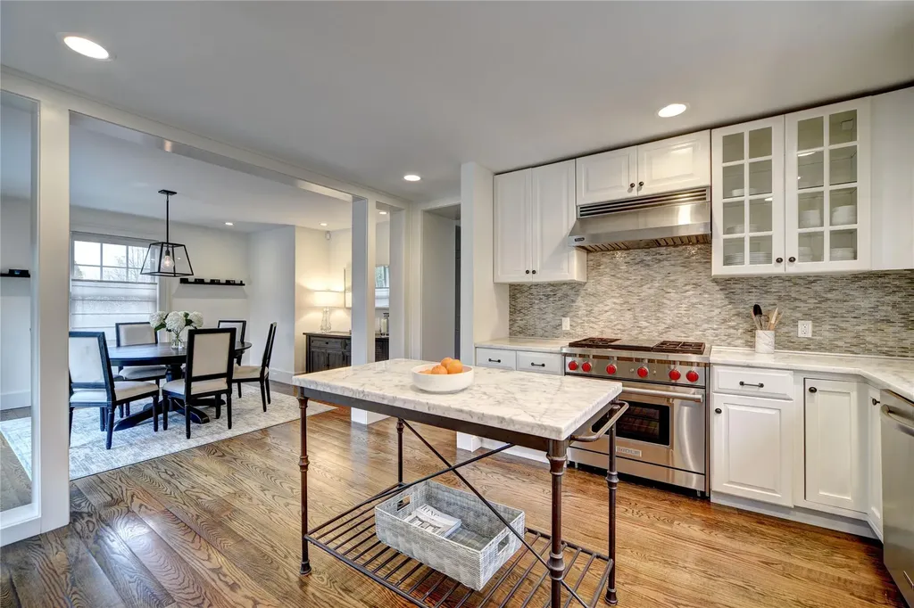 51 Sherrill Road East Hampton NY 11937