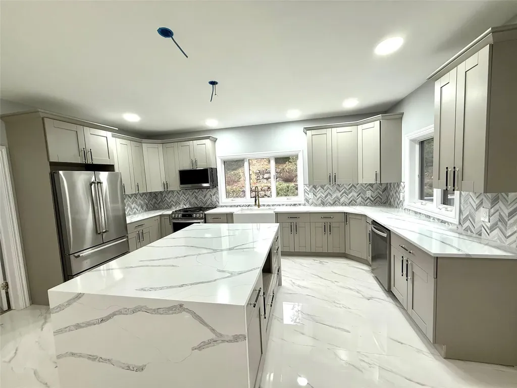 6 Sandyfields Lane Stony Point NY 10980